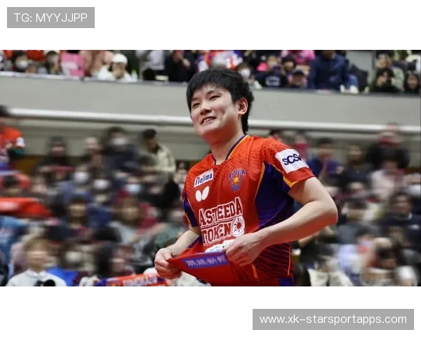 张本智和输球后怒关球拍盒