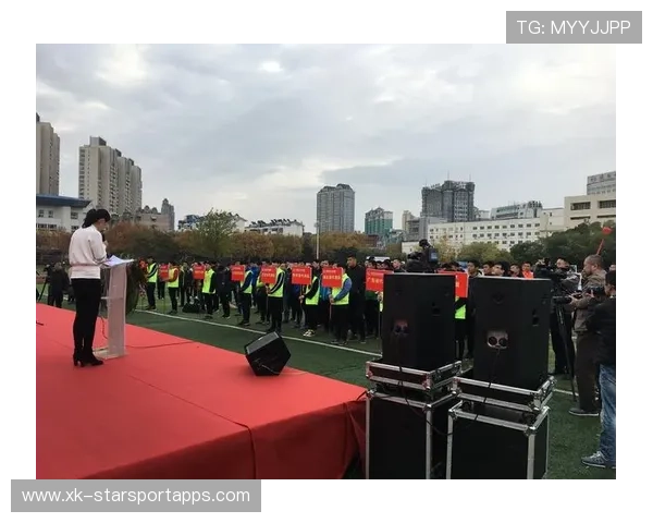 联赛商业化与社区关系平衡成为治理课题